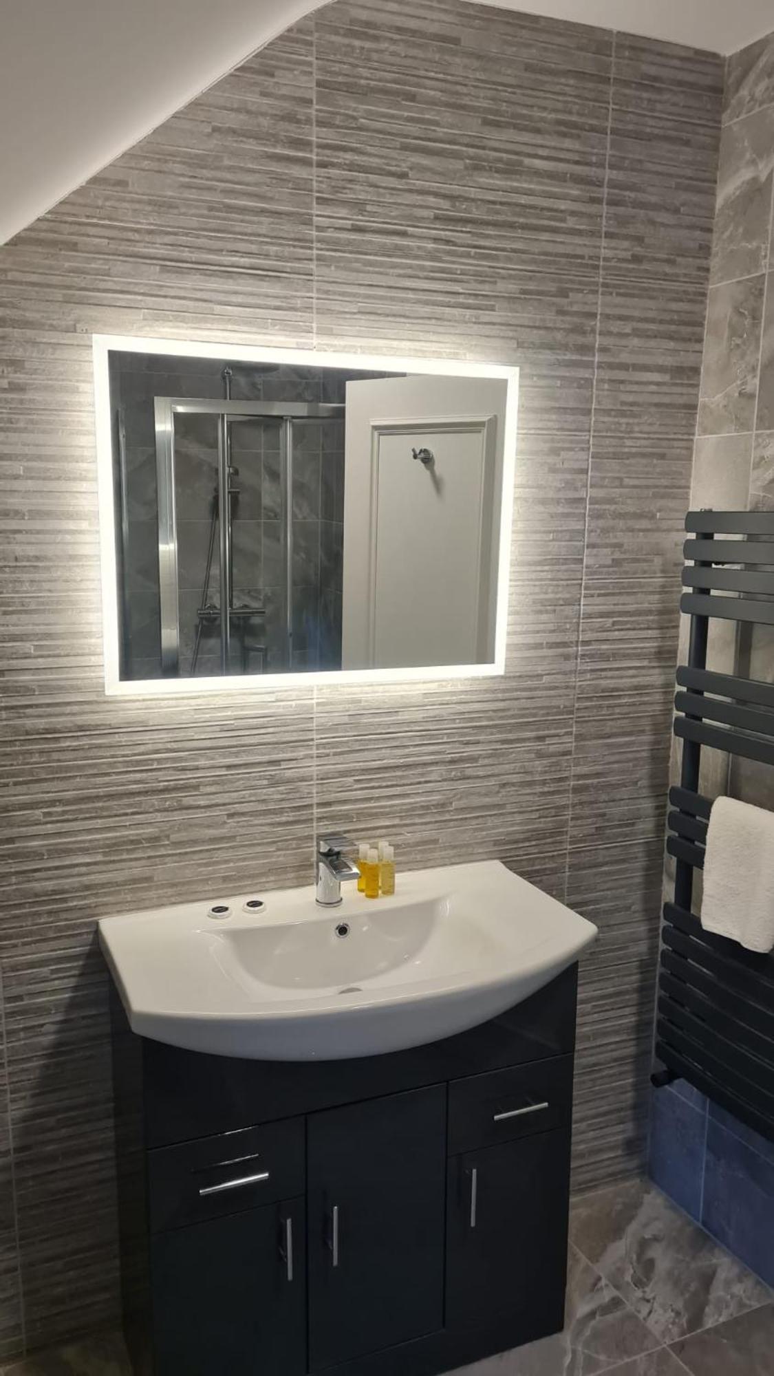 The Dolphin Hotel Crossmolina 외부 사진